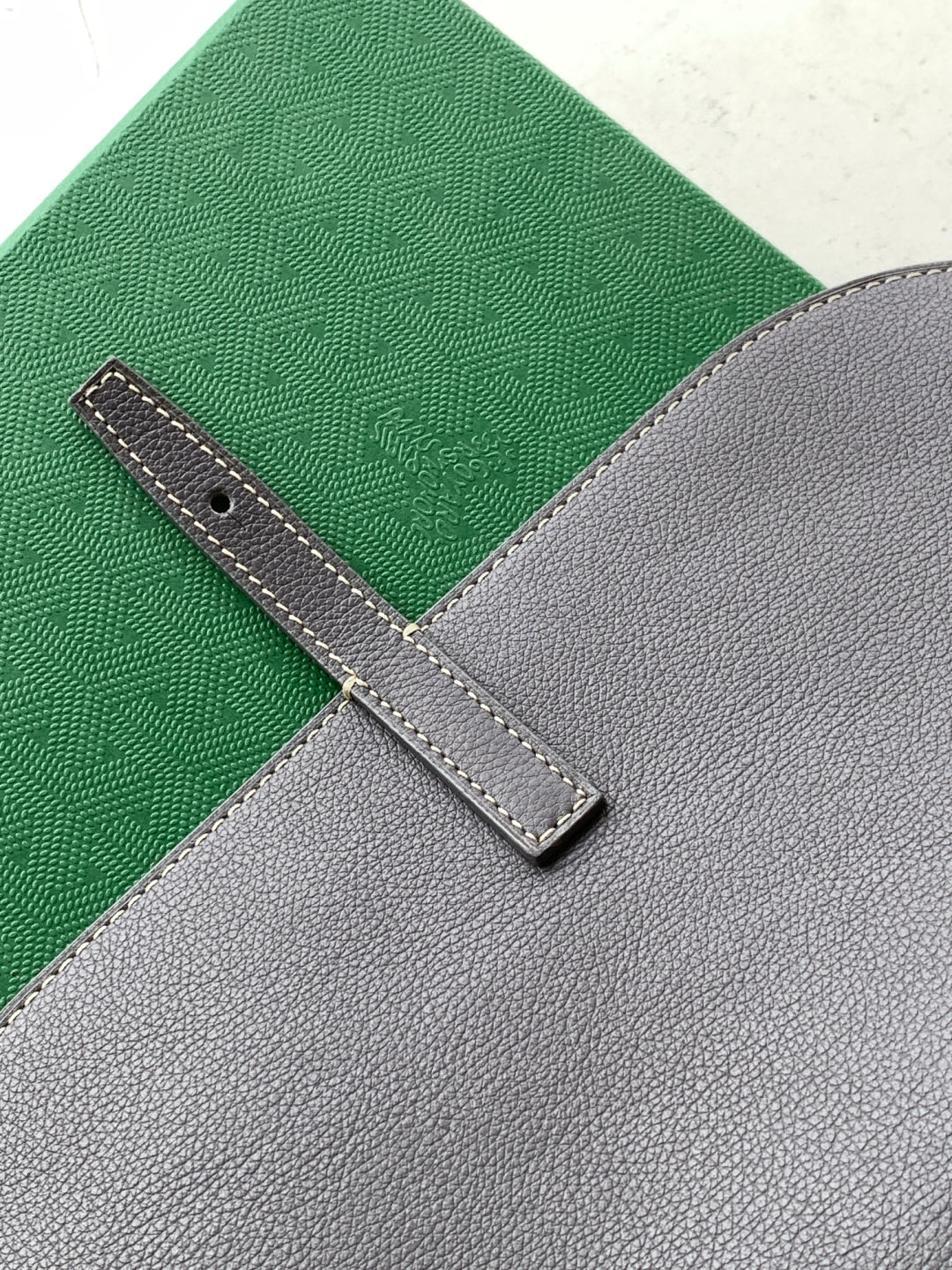 Grey Coursier Messenger Bag