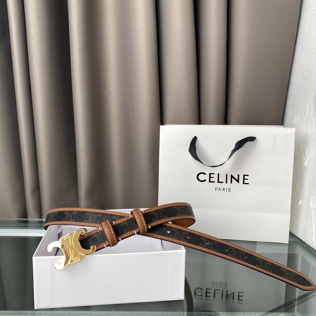 Tan medium TT with border triomphe belt