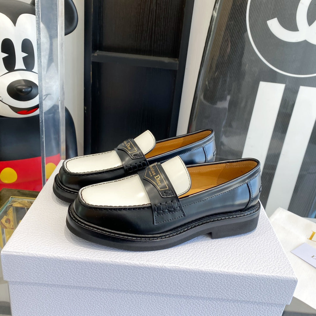 Black & White DB loafer