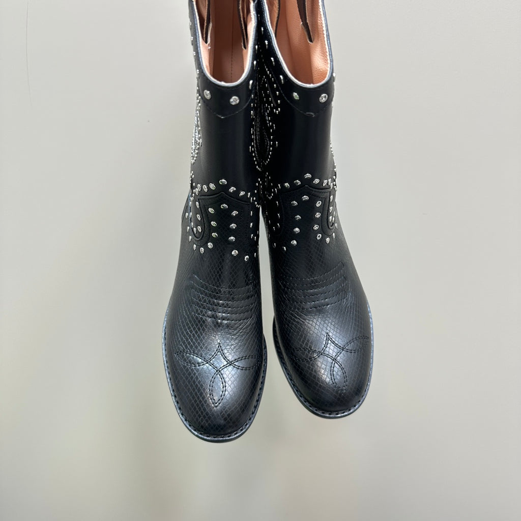 Black Boot With Double G & Studs