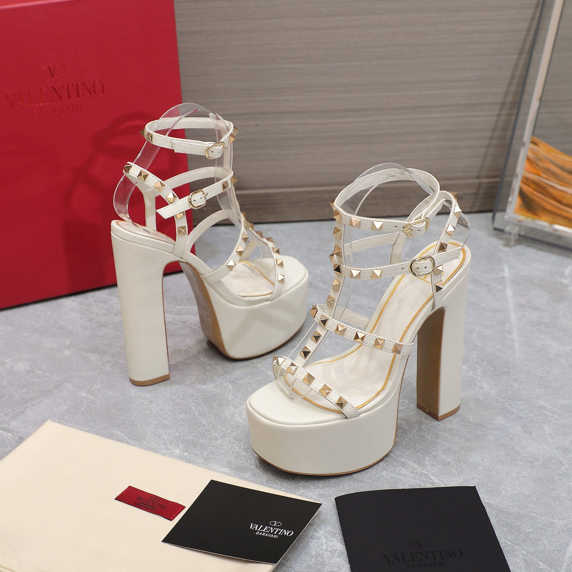 Ivory RC platform sandals