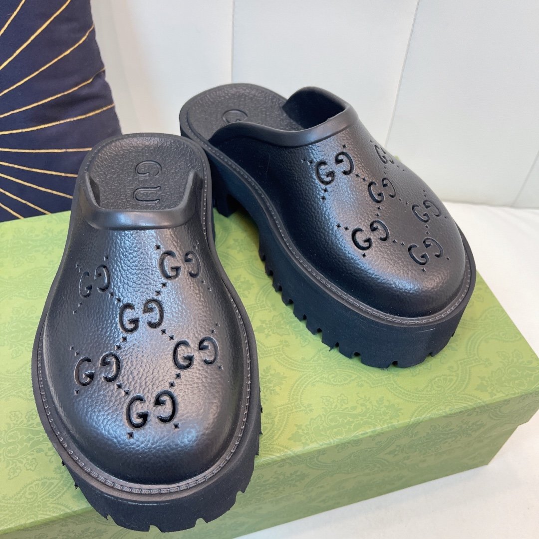 Black GE rubber platform mules