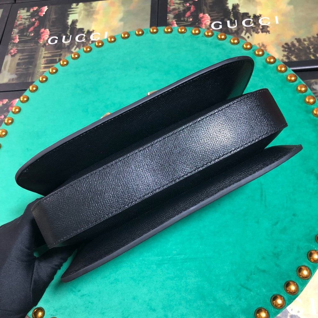 Black GH detailed textured-leather shoulder bag