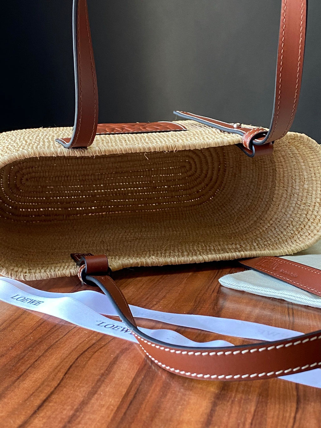 Natural & pecan raffia small square basket bag