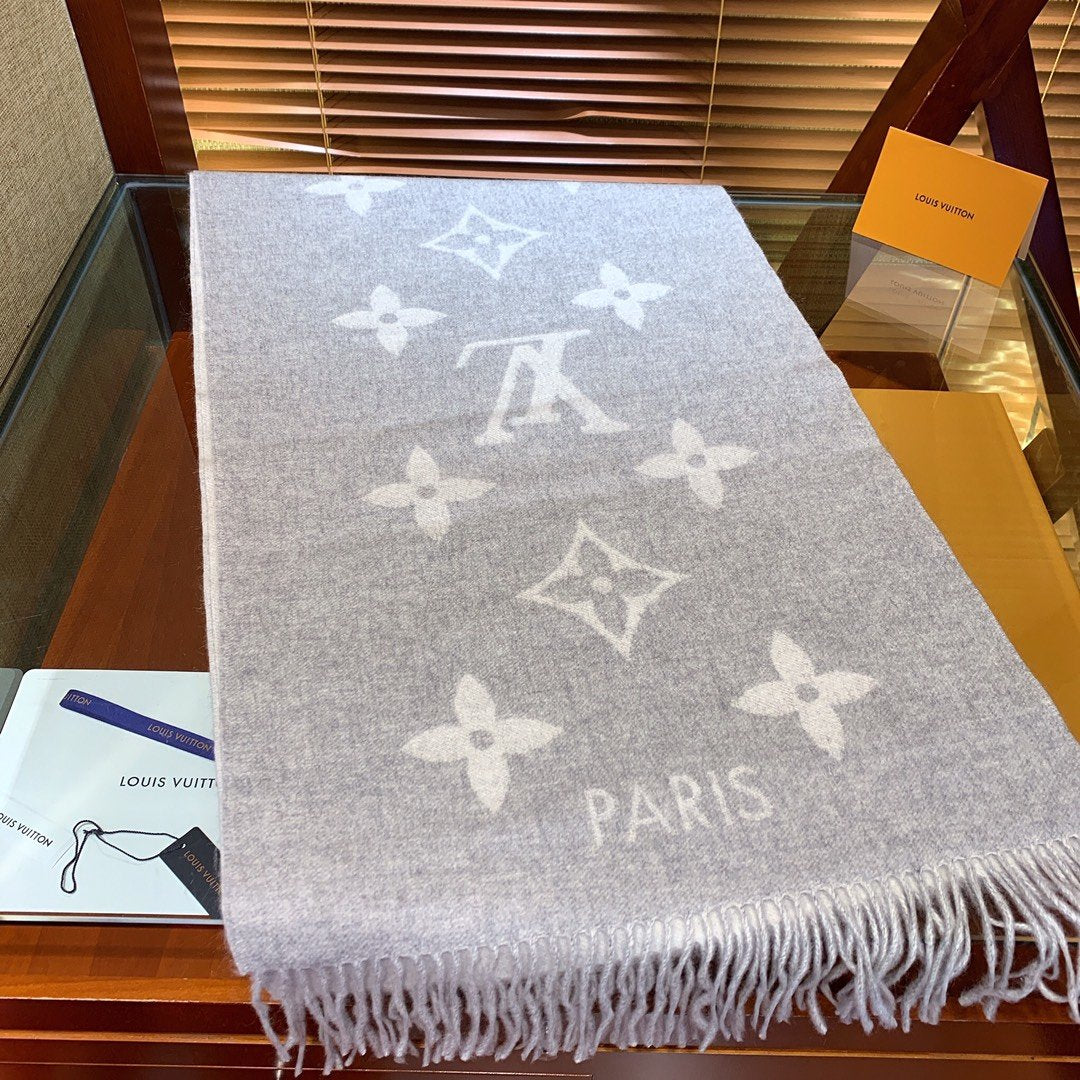 Gray LR scarf