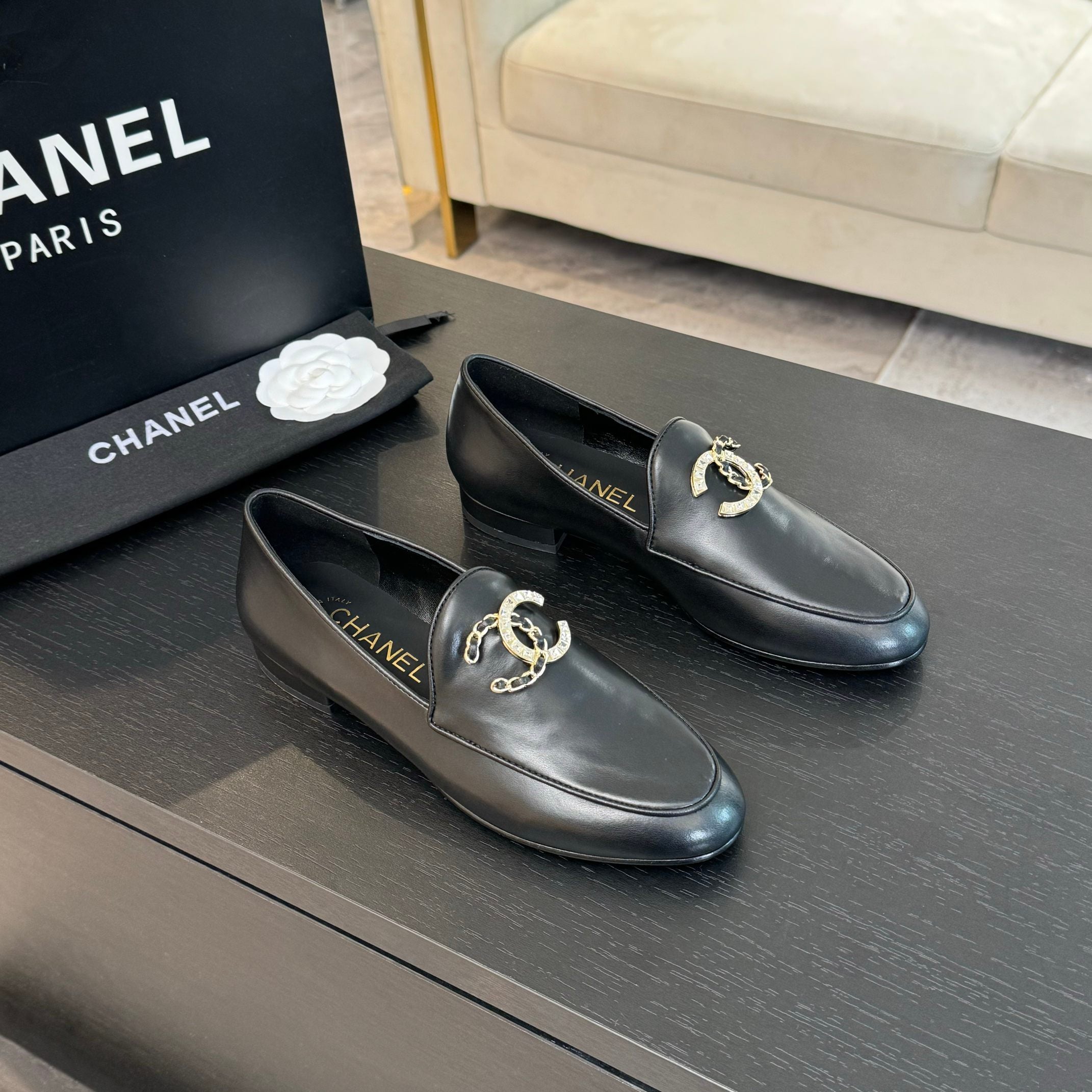 Black Moccasins With Embedded Logo Buckle