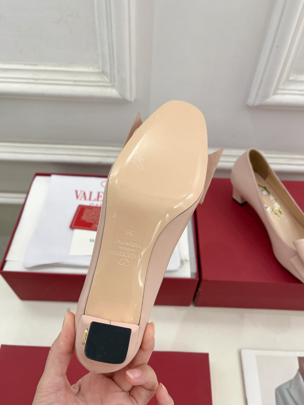 Water Rose Bowow Pumps