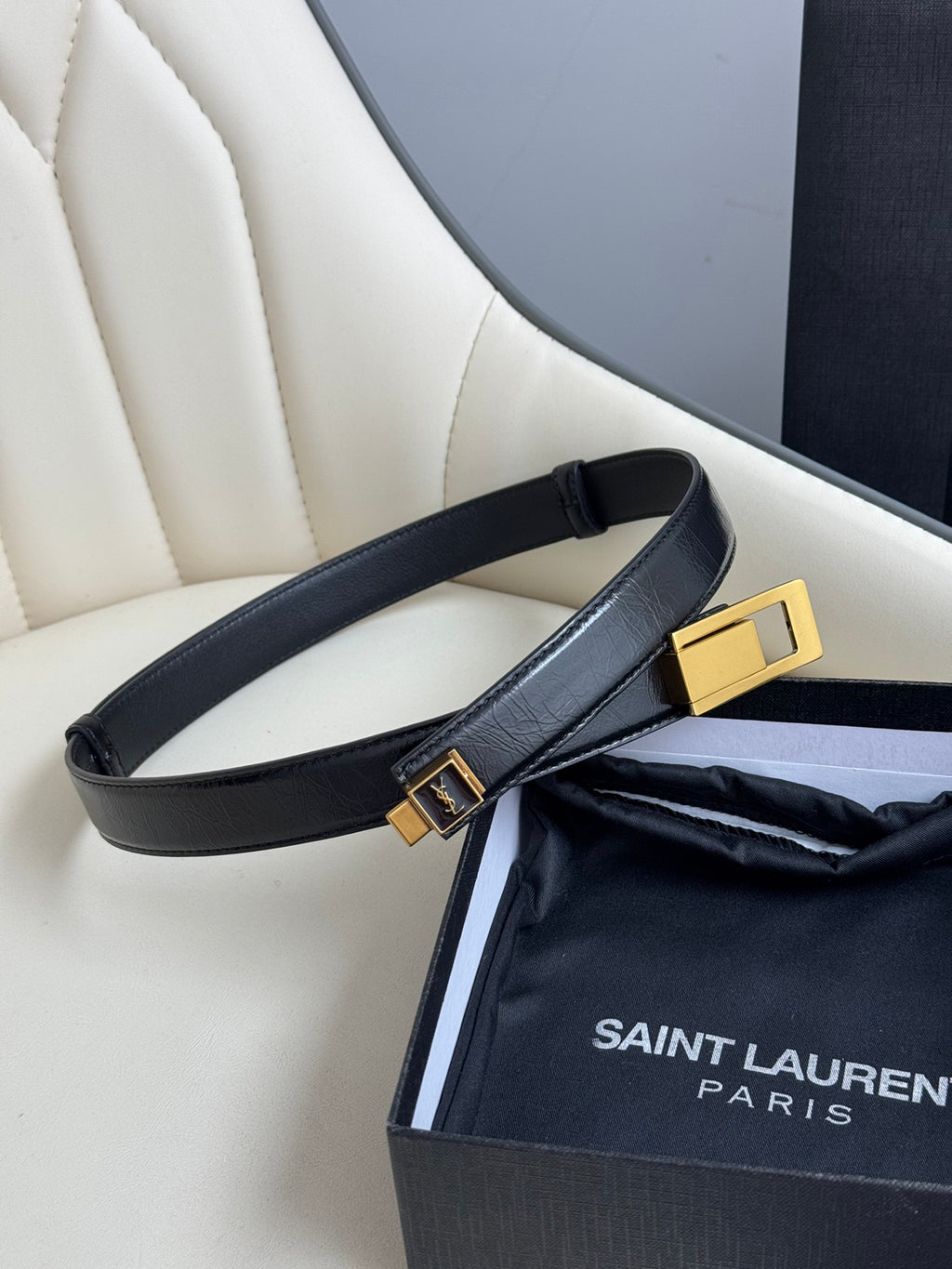 Black Charniere Buckle Belt
