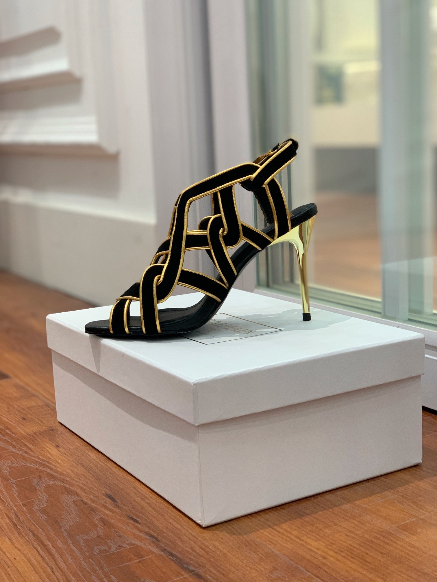 Black & gold BU strappy sandals