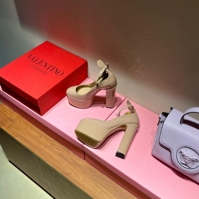 Nude TG Platfom Pump