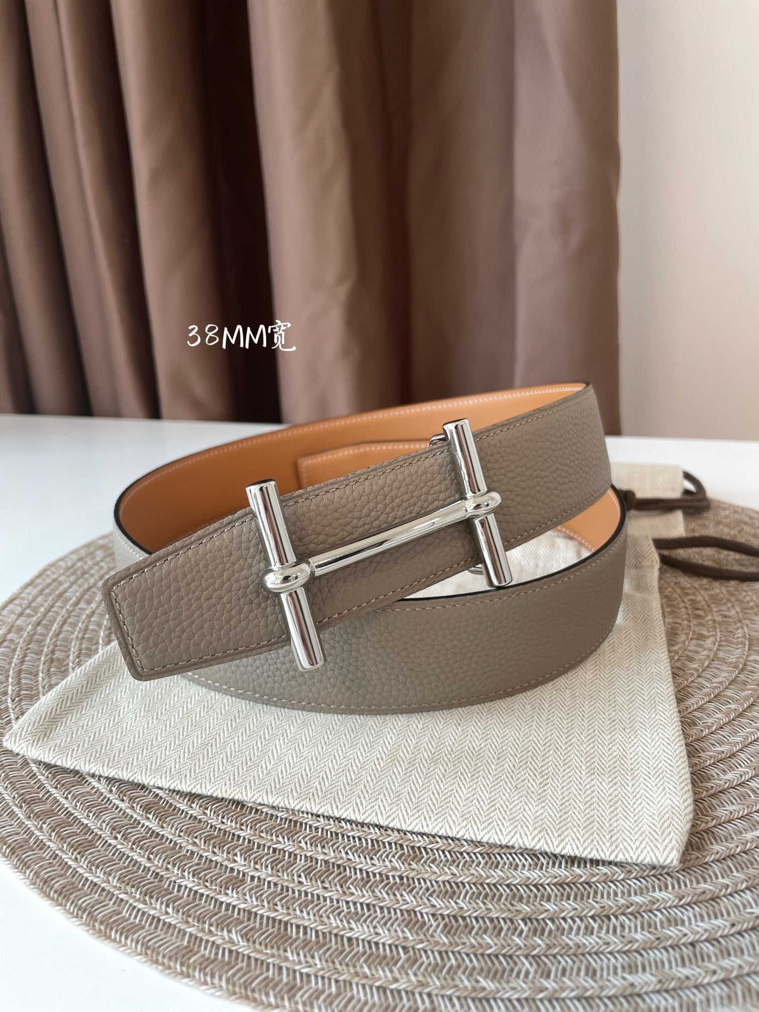 Brown HD silver belt buckle & leather strap