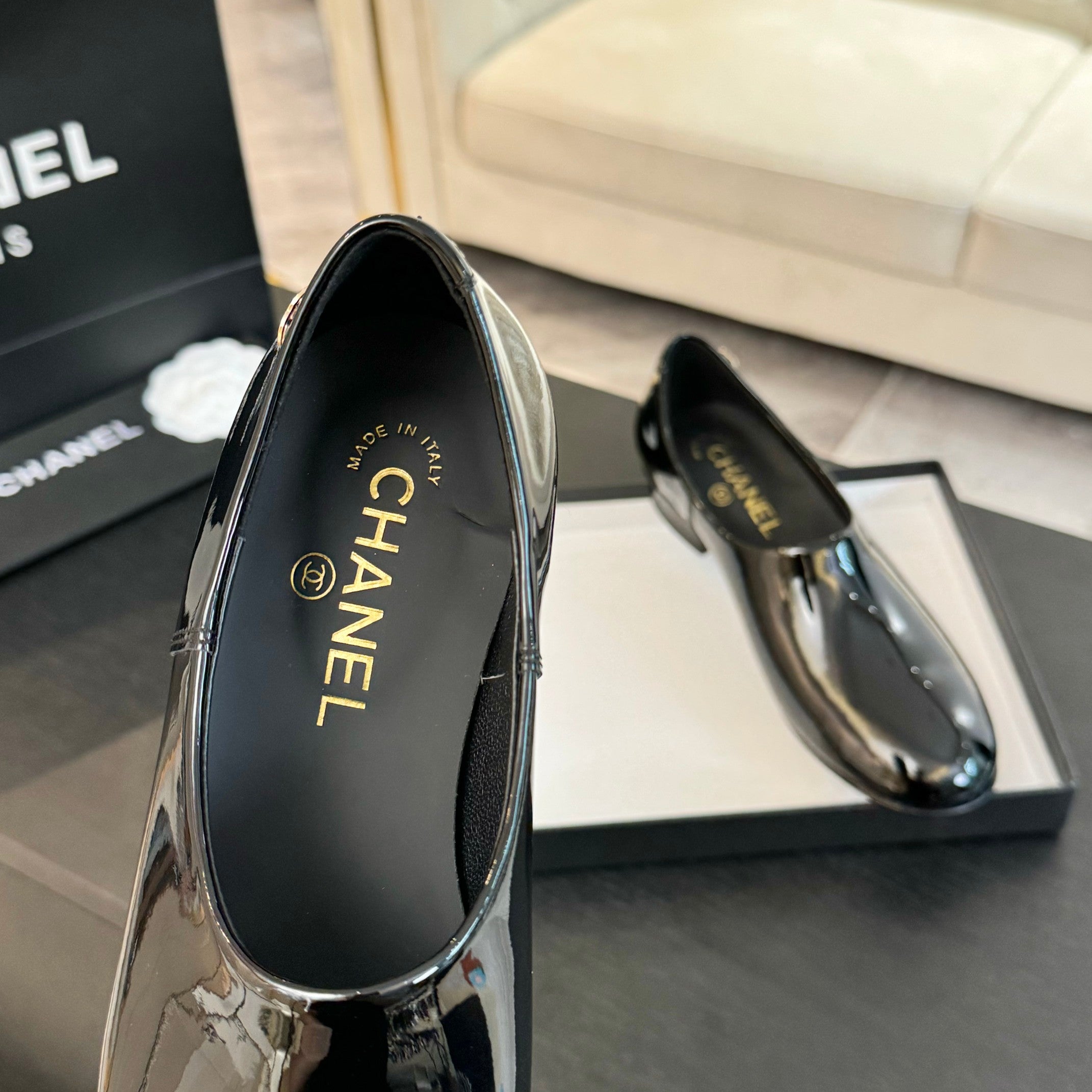 Black Moccasins In Patent Leather