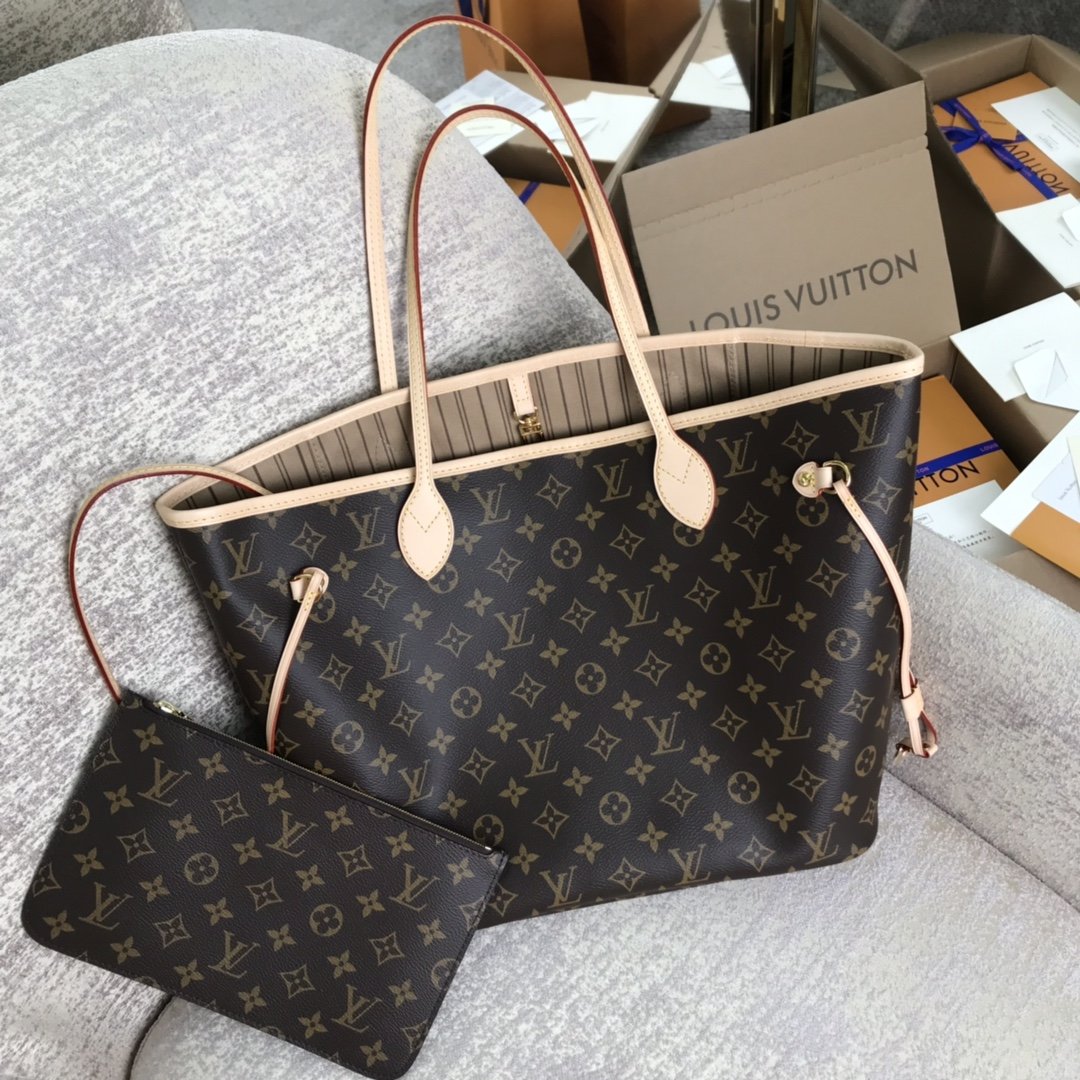 Beige LN medium tote bag
