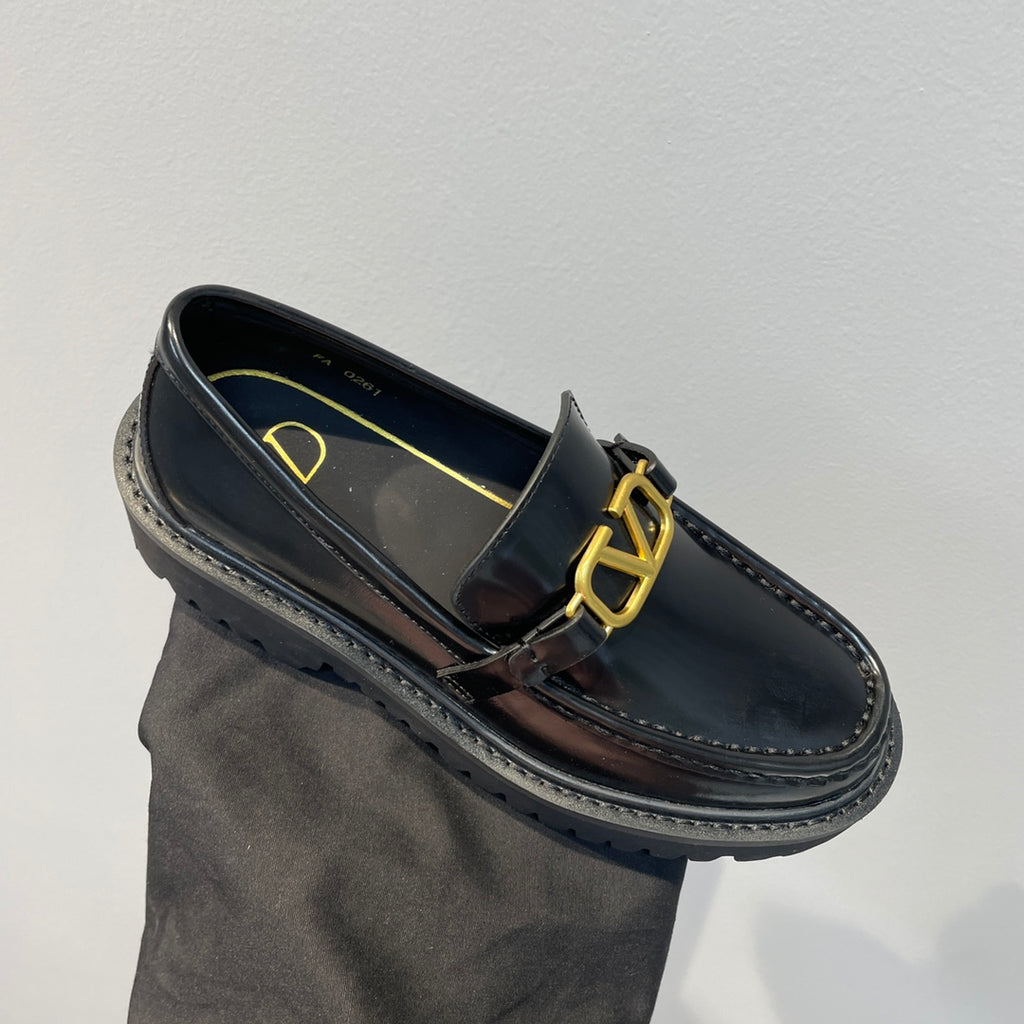 Black VS loafer