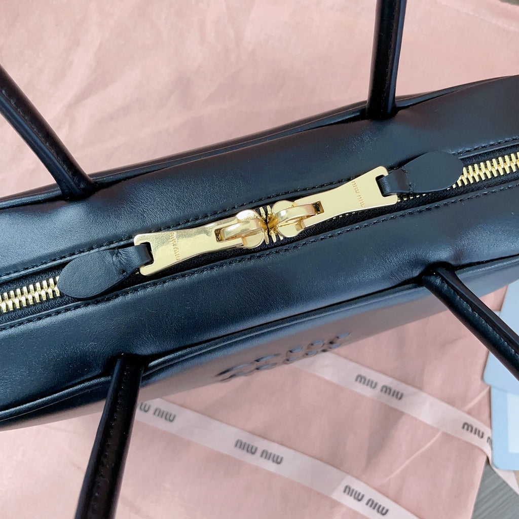 Black Beau Leather Top-Handle Bag