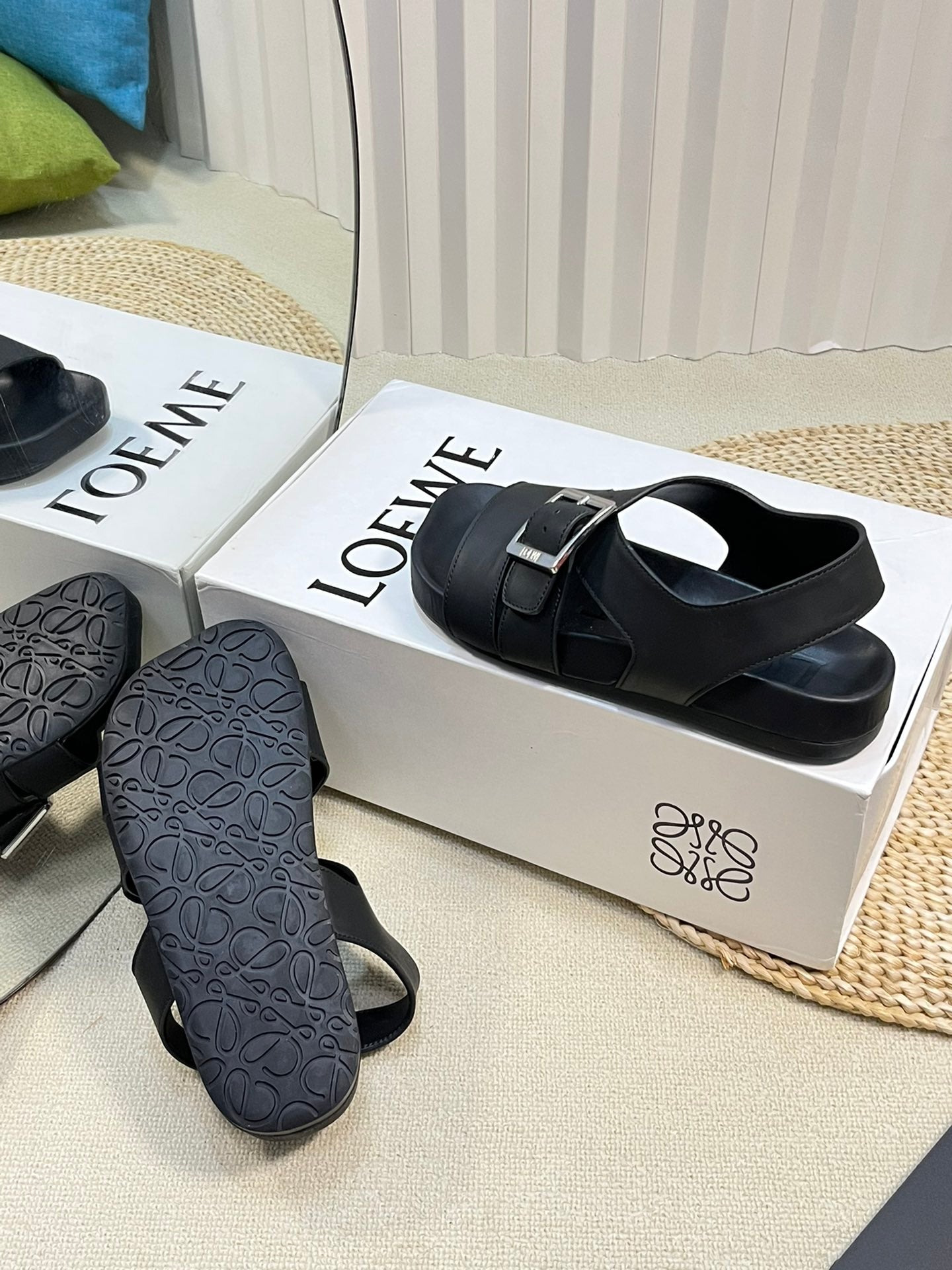 Black LE Buckle Sandal