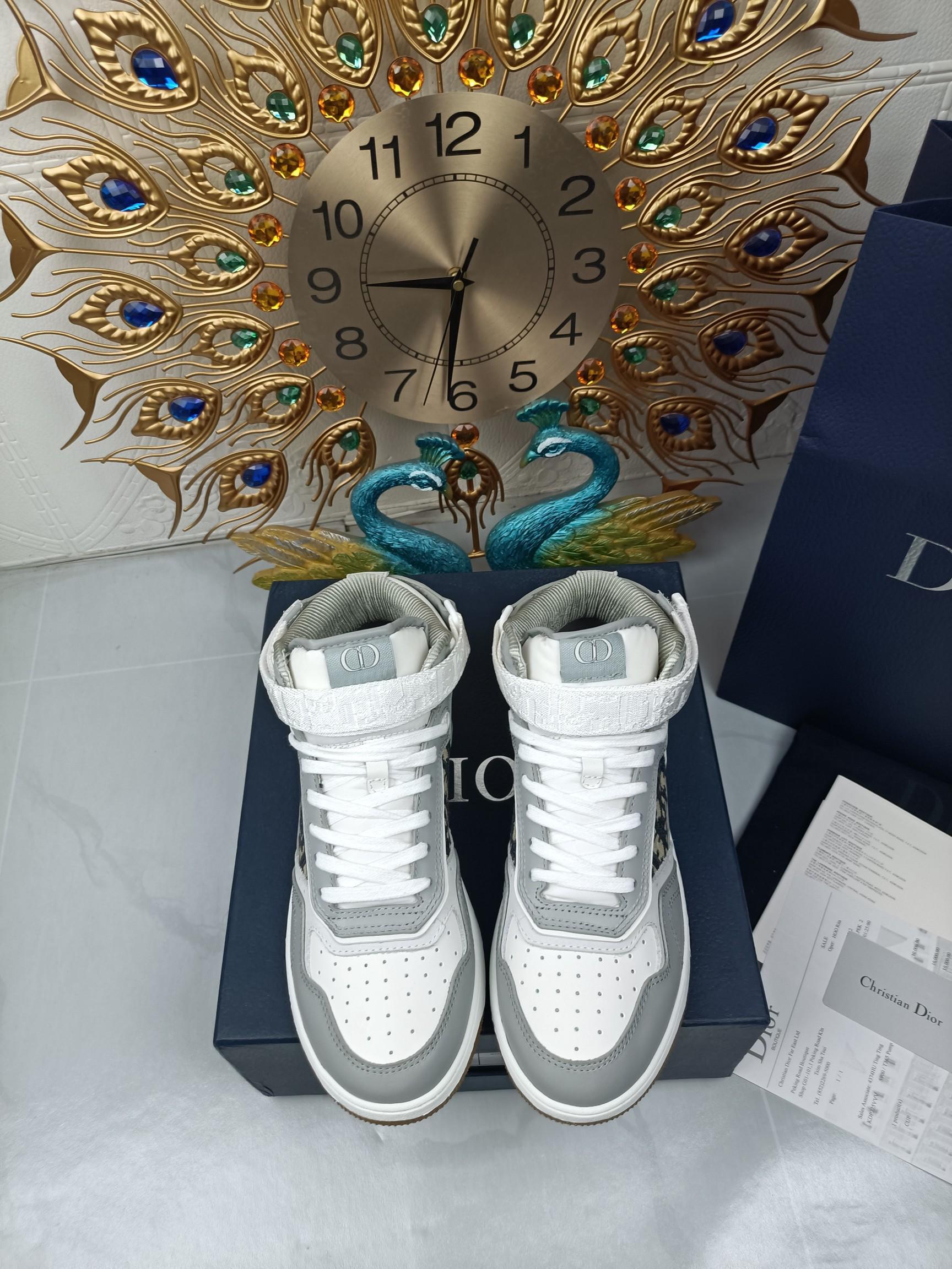 Women's Gray and white DB mid-top sneaker