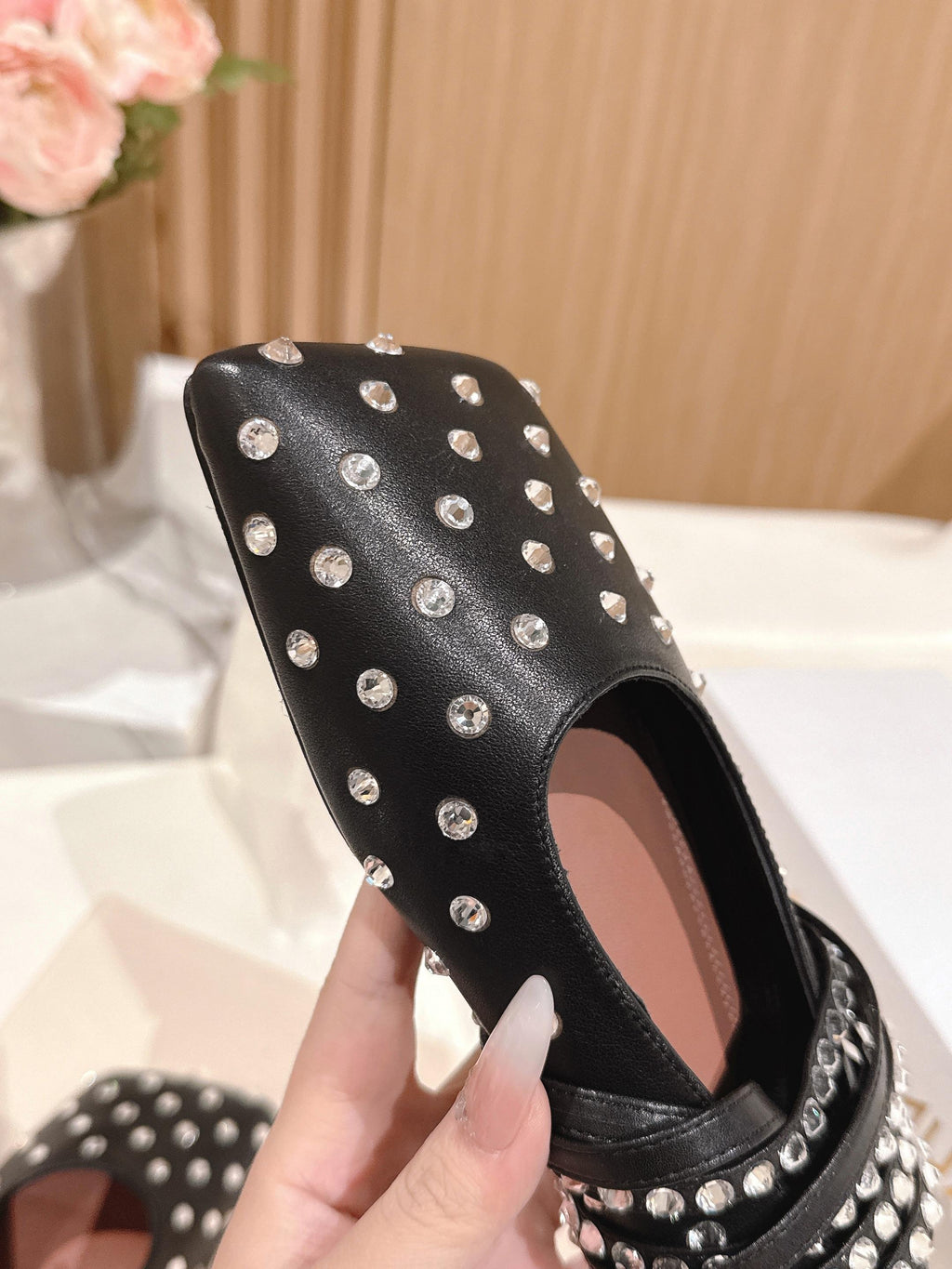 Black Ane Embellished Leather Ballet Flats