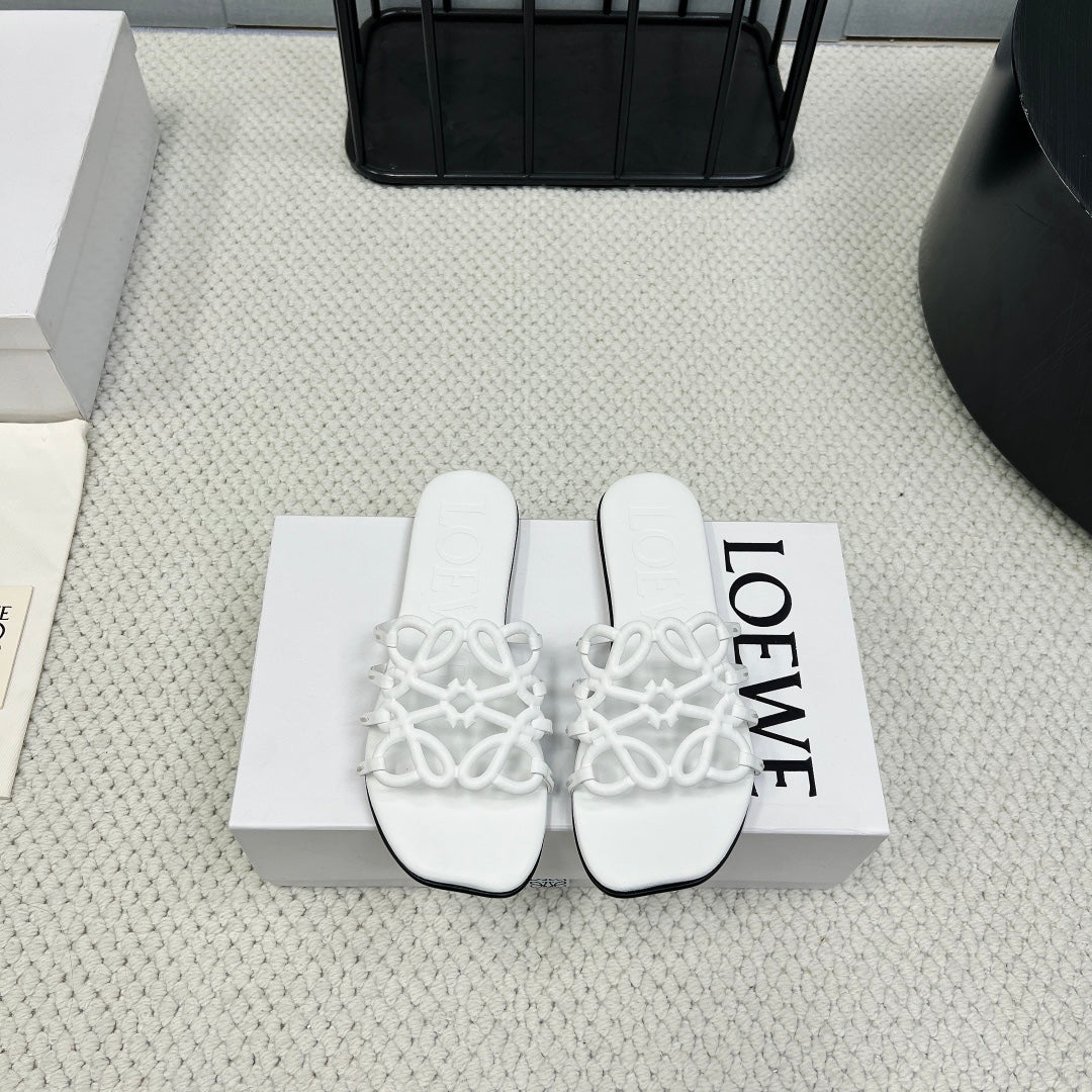 White Petal Anagram Slide