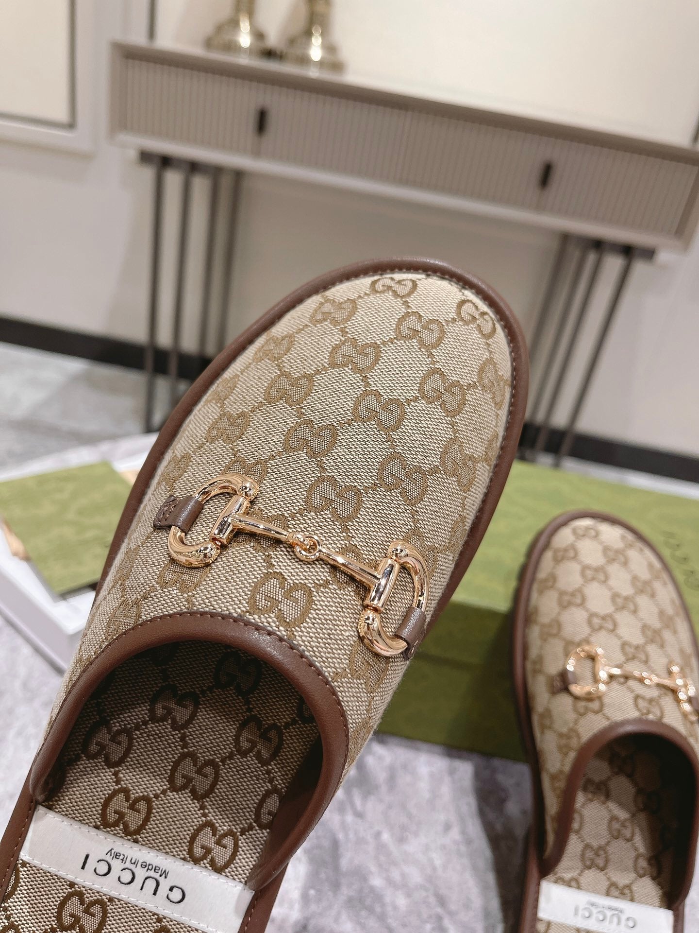 Beige GH men's slipper