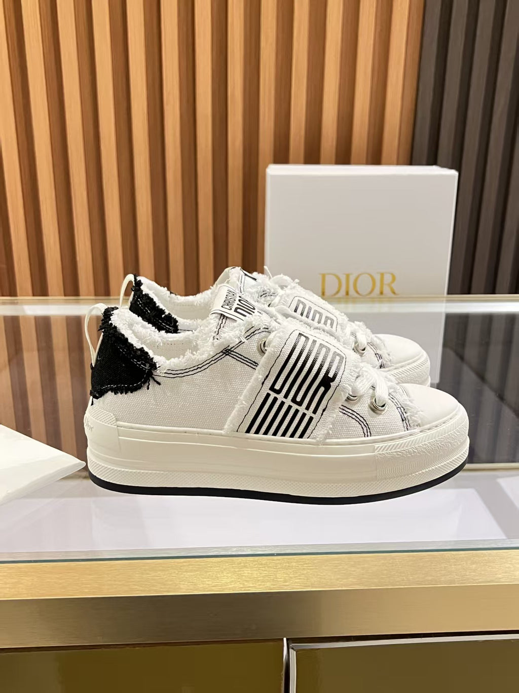 White & Black Walk'n Platform Sneaker