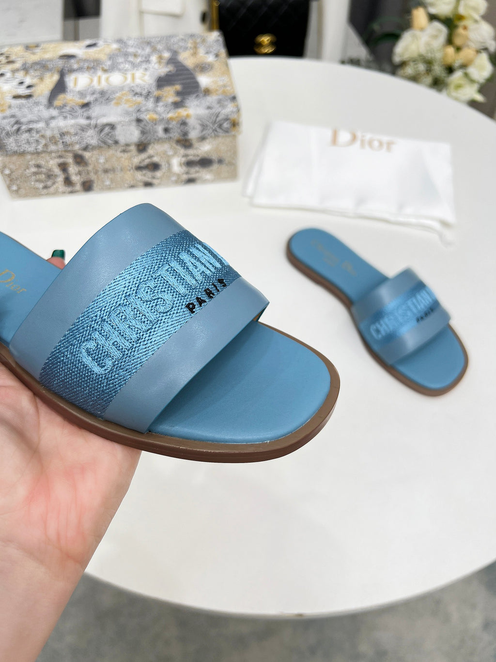 Pastel Blue DD Slide