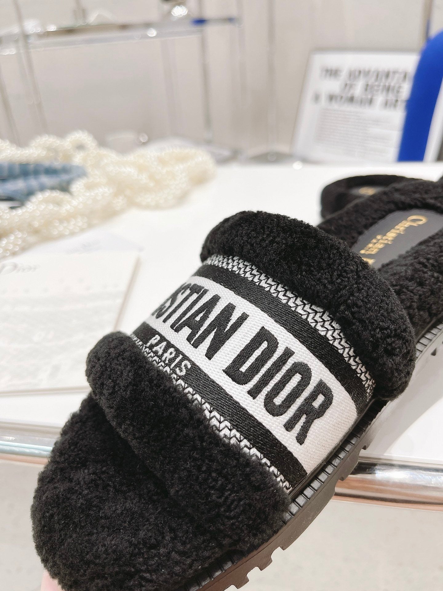 Black DD slide