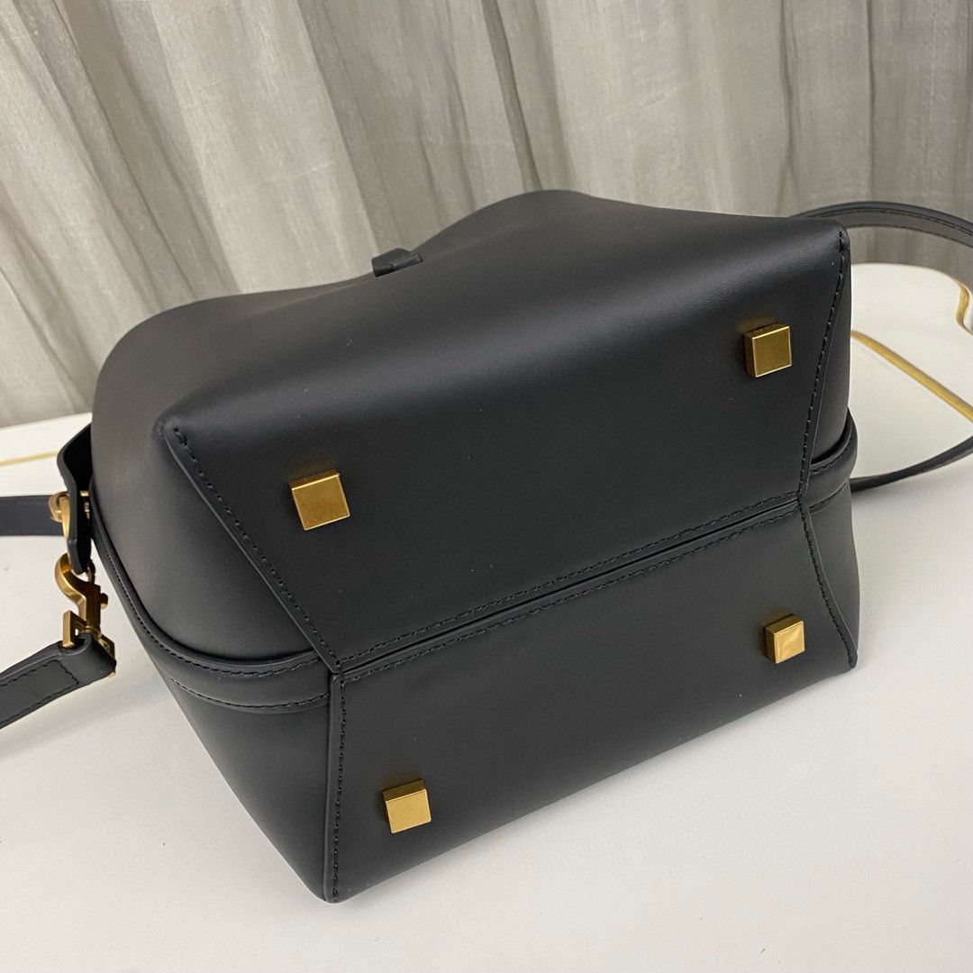 Black LE 37 Small Bag
