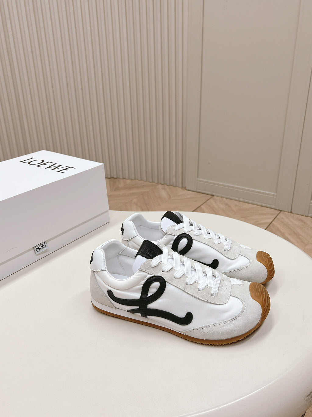 White/Black Ballet Runner