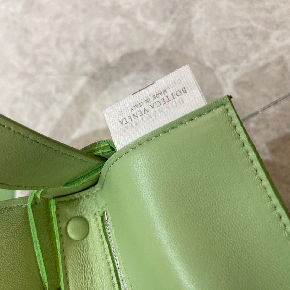 Pistachio BC shoulder bag