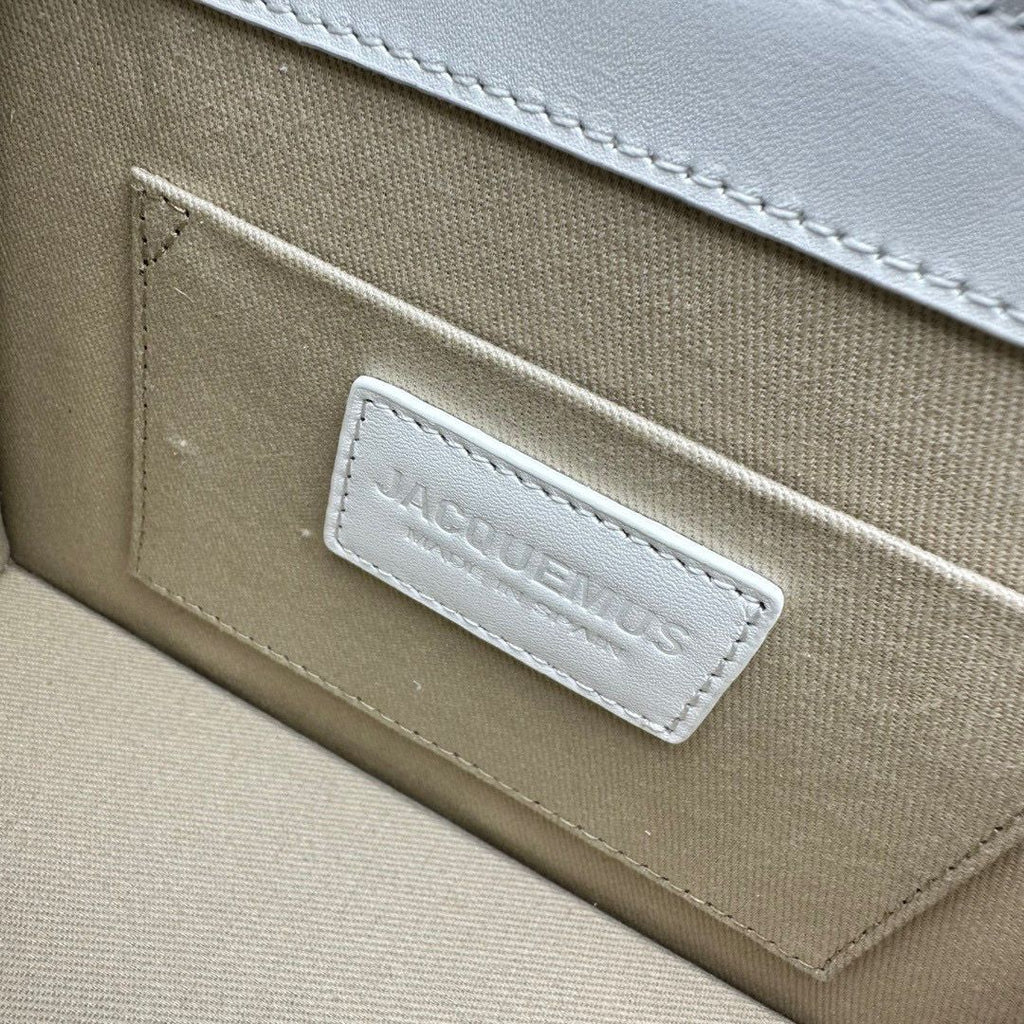 White LC Noeud Coiled Handbag