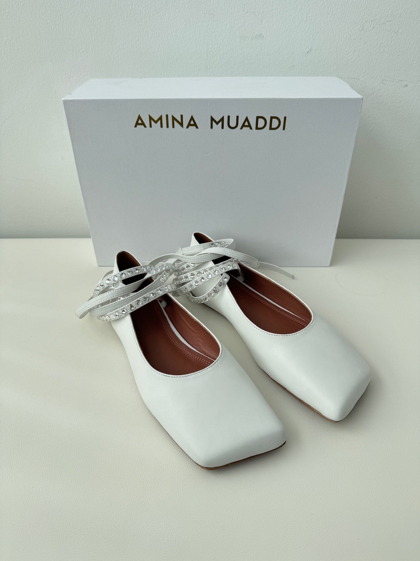 White Ane Lace Up Flat