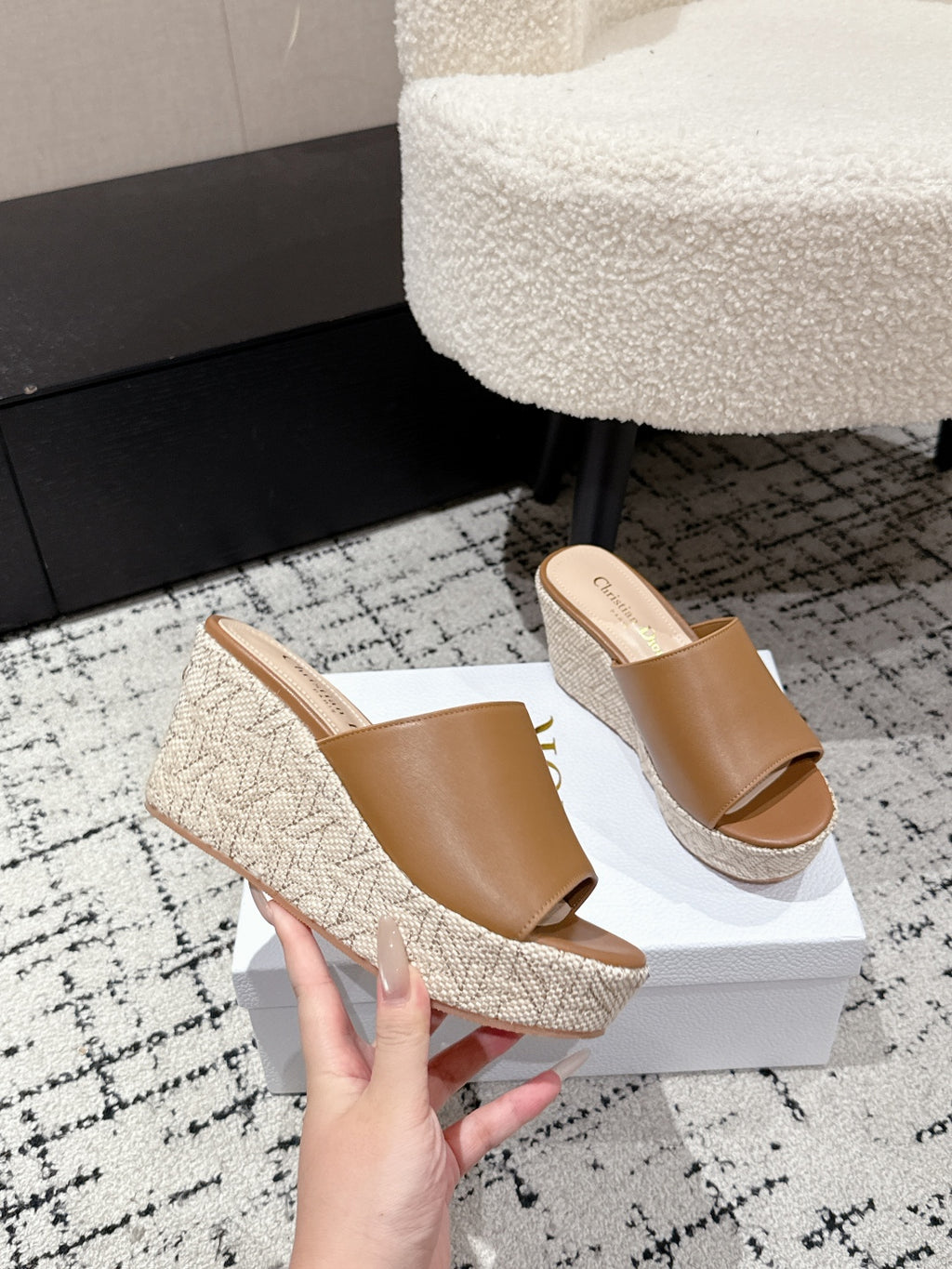Camel Attitude Wedge Slide