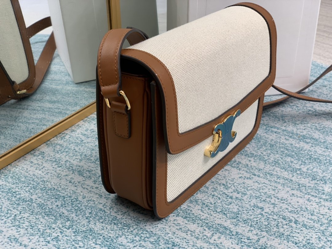 Tan & white medium triomphe bag