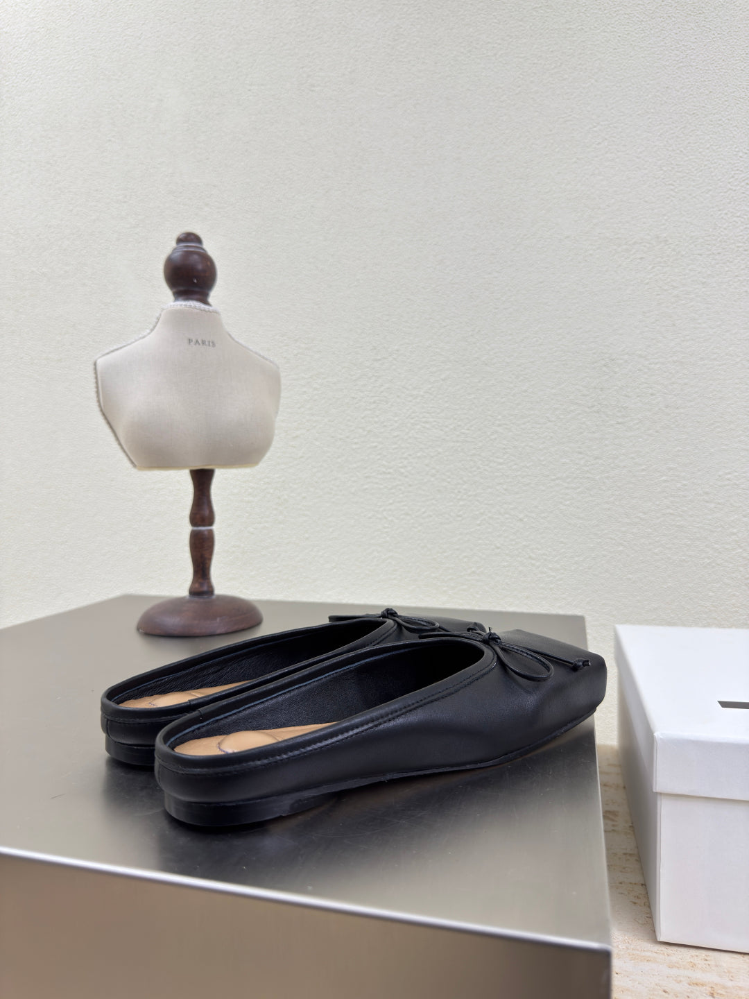 Black The Flat Ballet Mules