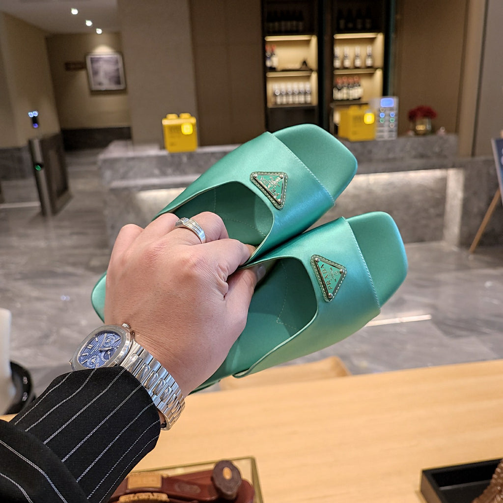 Absinthe flat satin sandals