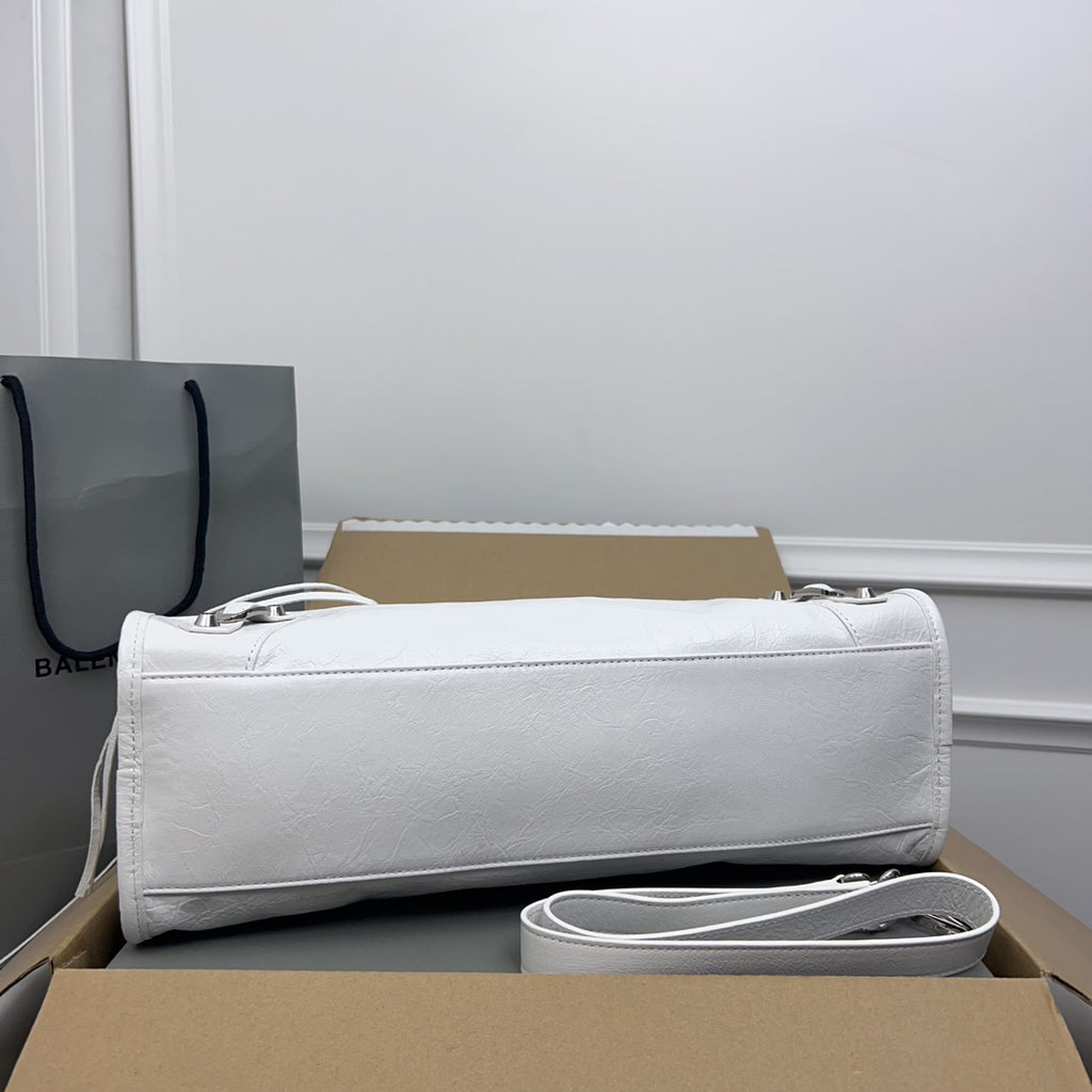 Optic White Le City Medium Bag