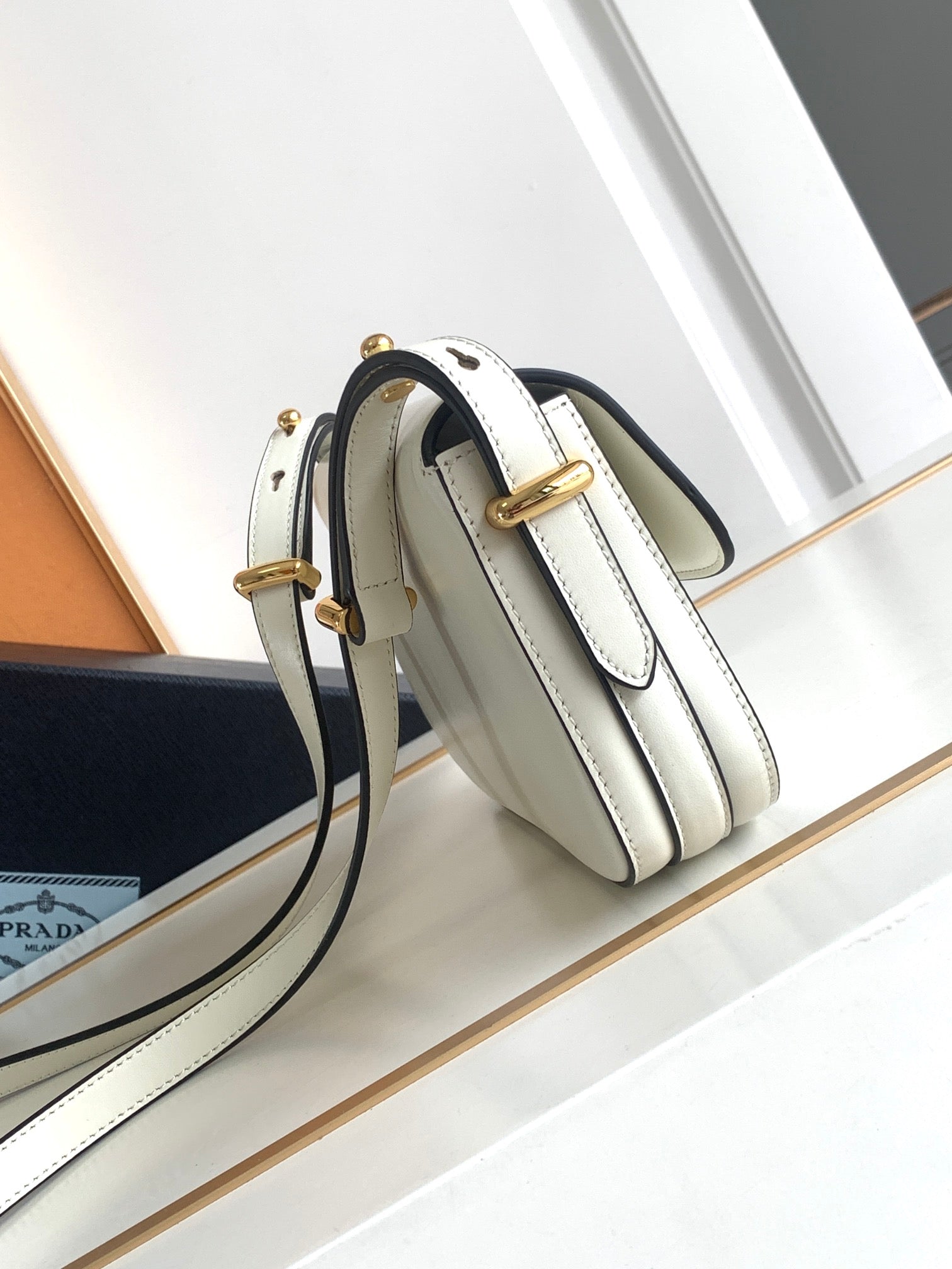 White P Leather Shoulder Bag