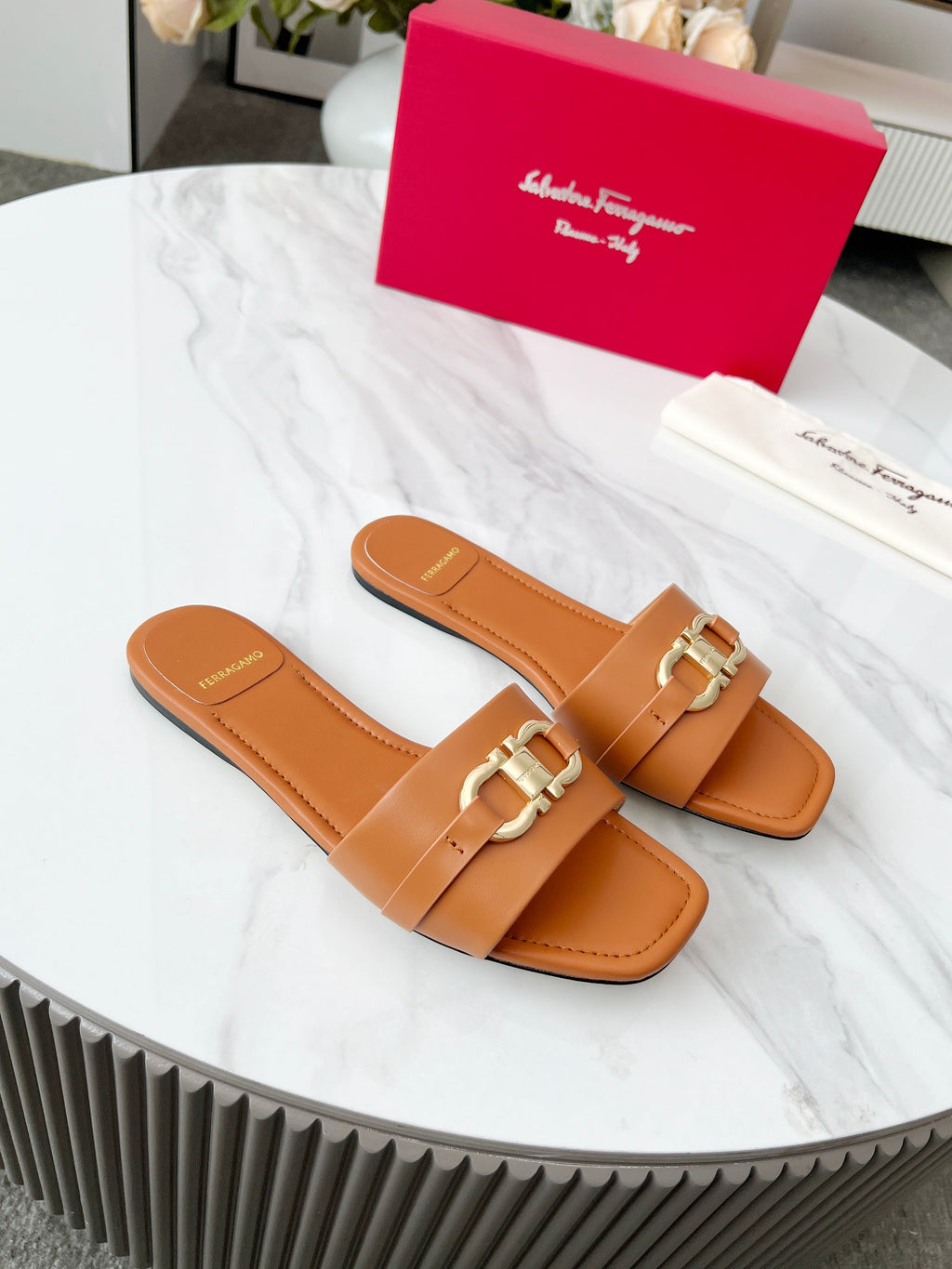 Tan Flat Slide