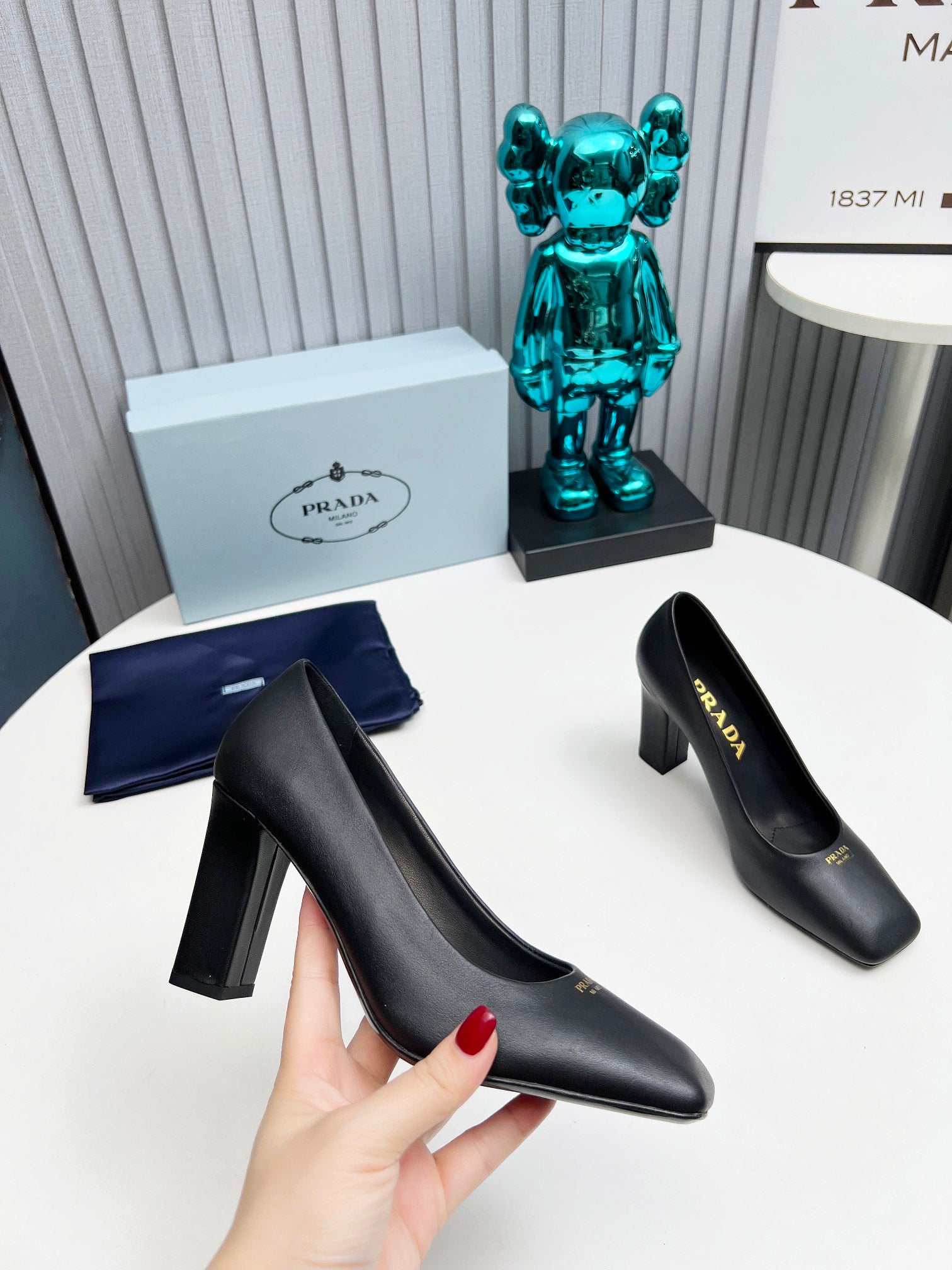 Black Brushed Leather Pumps