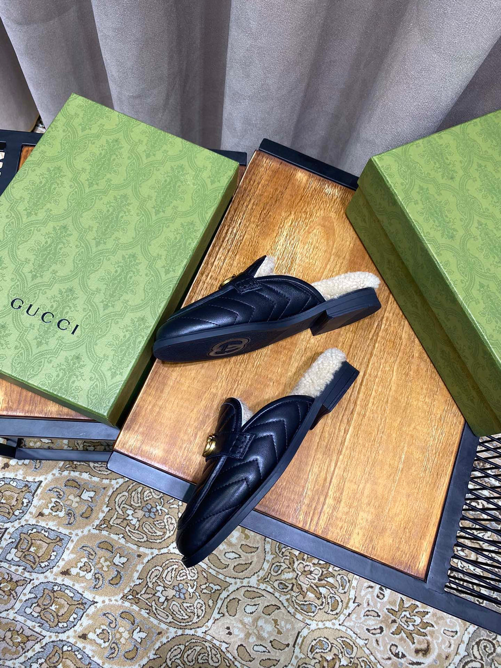 Black chevron matelassé slipper