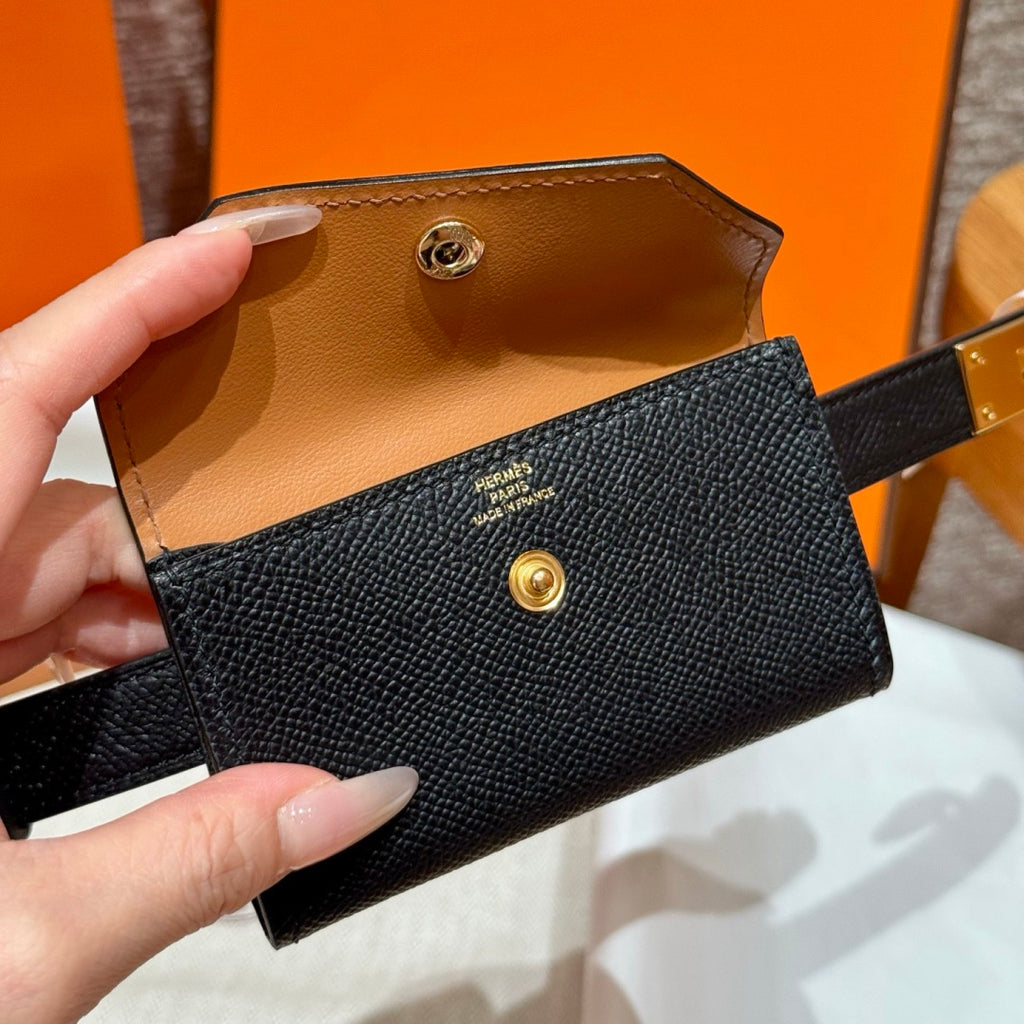 Black Kelly Pocket 18 Belt With Gold Finish