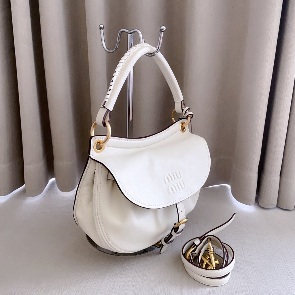 Chalk White Rendez-Vous Leather Bag 4