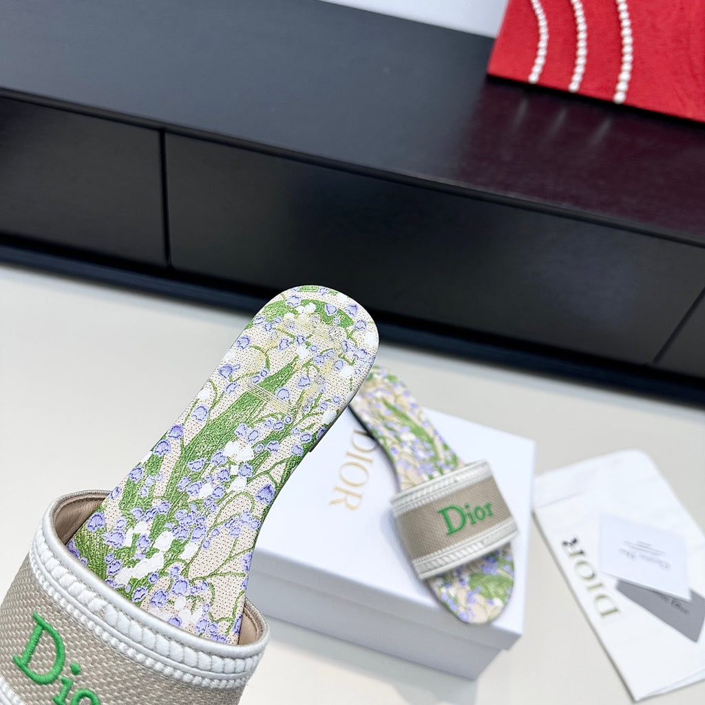 Multicolor Lily Dway Slide