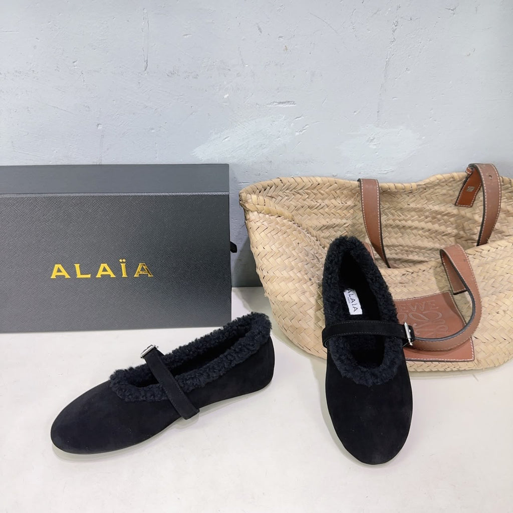Black Ballet Flats In Merino Shearling