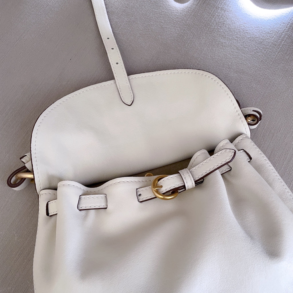 Chalk White Rendez-Vous Leather Bag 9