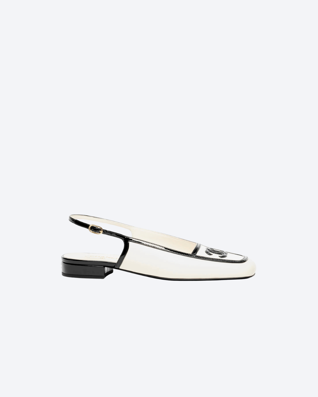 White & Black Fall Winter 2026 Pre-Collection Slingbacks