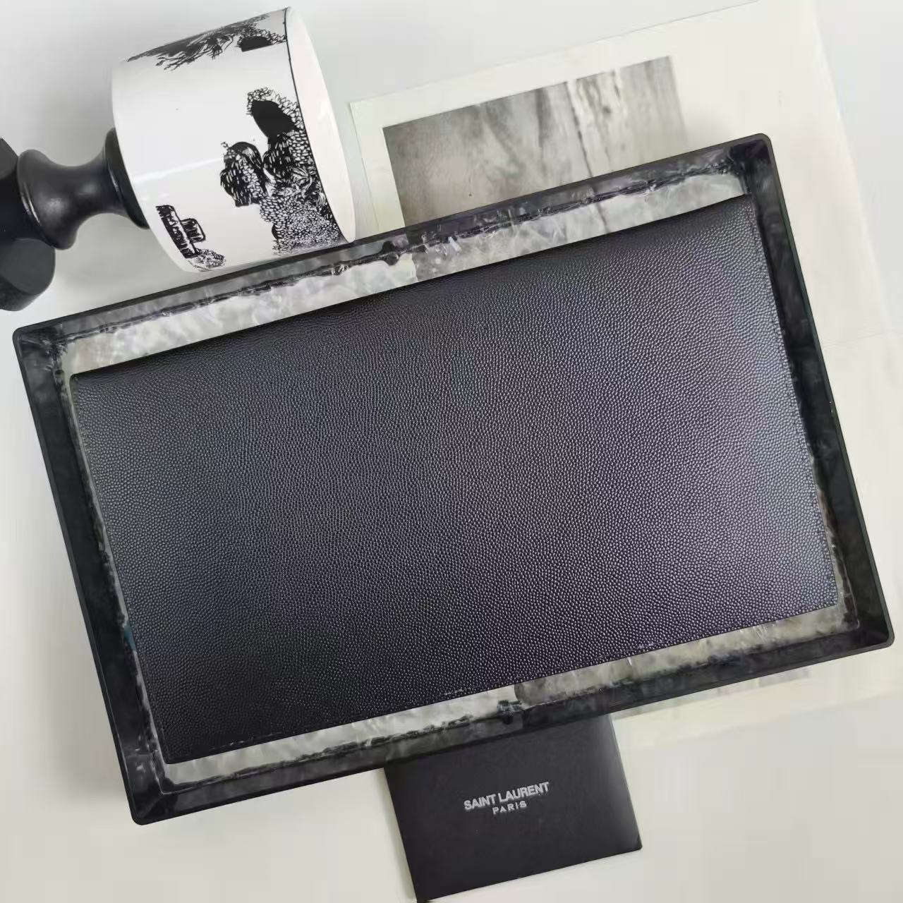 Black Uptown Pouch In Grain De Poudre Leather