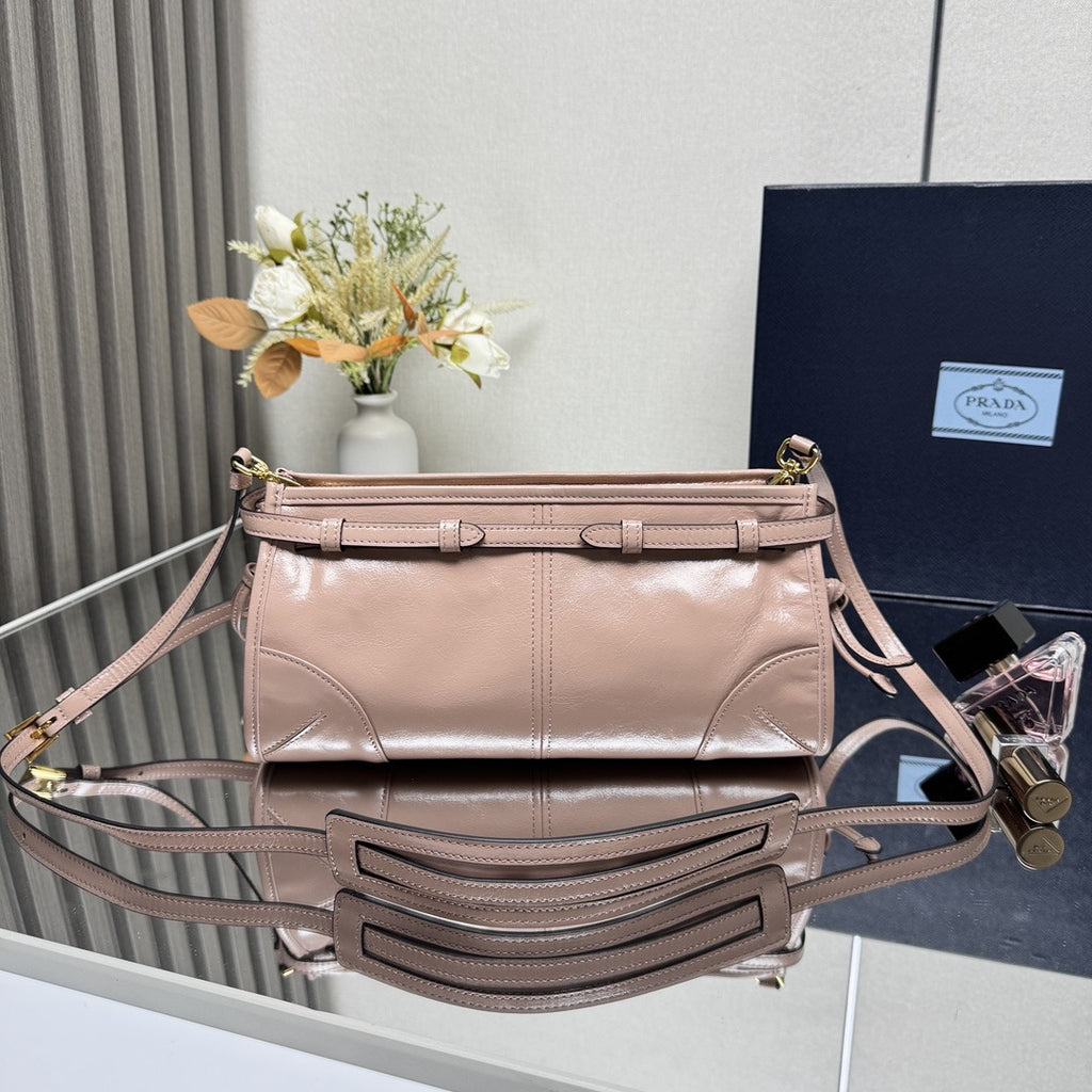 Lily-of-the-Valley Bonnie Small Leather Shoulder Bag