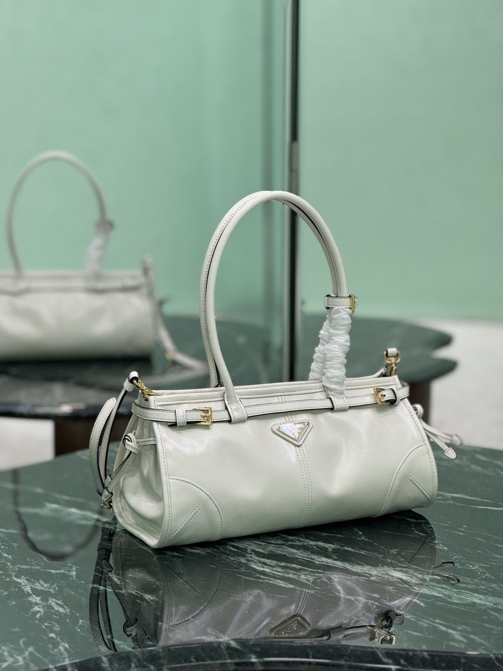 White Bonnie Medium Leather Handbag